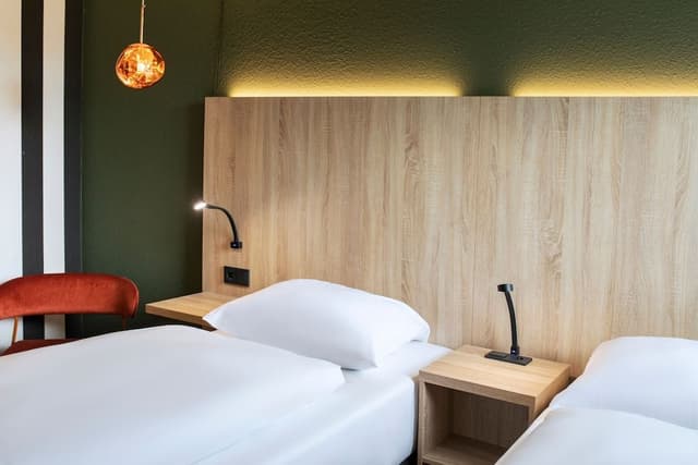 Studio, 2 Twin Beds
