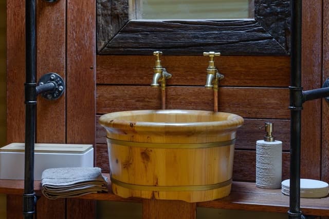 Luxury KING Tent with Full Bathroom