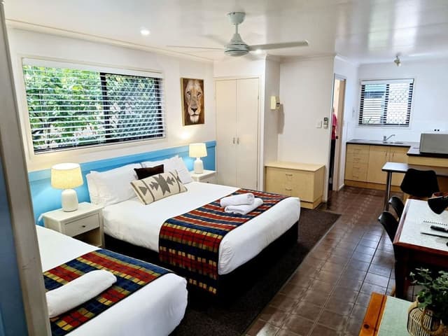 Family Studio, Multiple Beds, Non Smoking, Kitchenette