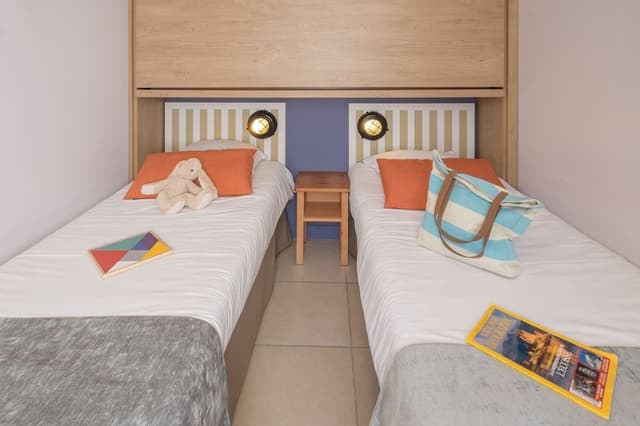 Apartment 4 people - 1 bedroom - Terrace or balcony - Sea view
