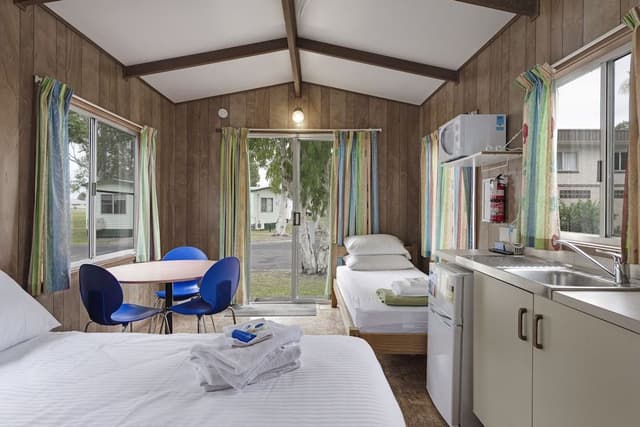 Standard Cabin (Sleeps 3)