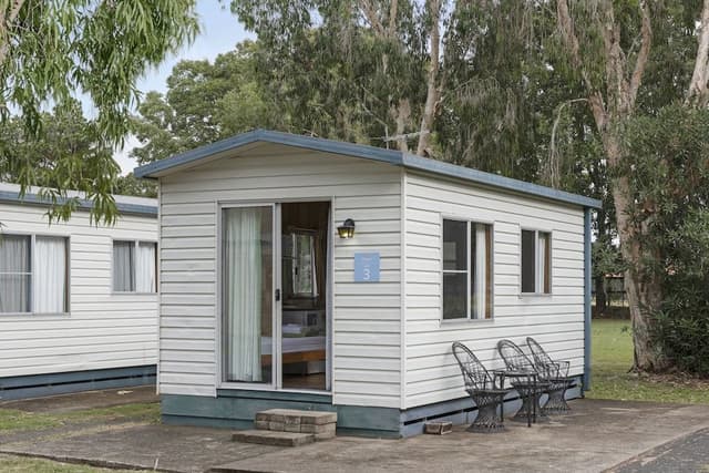 Standard Cabin (Sleeps 3)