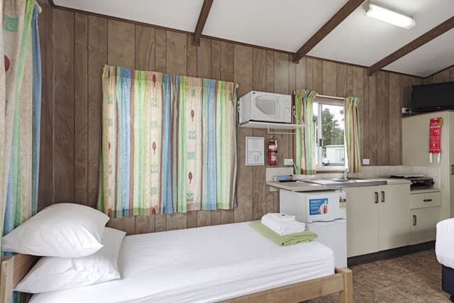 Standard Cabin (Sleeps 3)