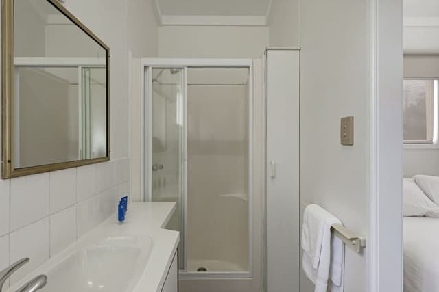 Standard Cabin (Sleeps 4)