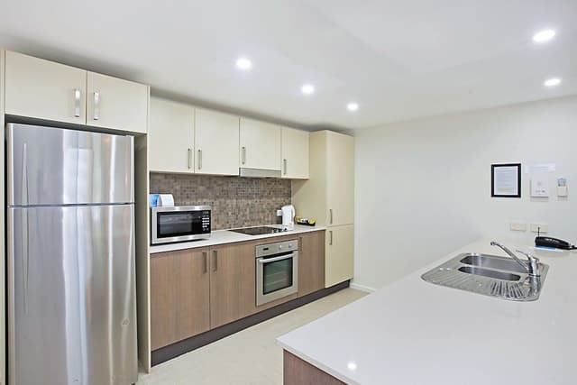 3 Bedroom 2 Bathroom Apartment