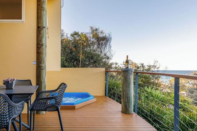 2 Bedroom Ocean View Spa