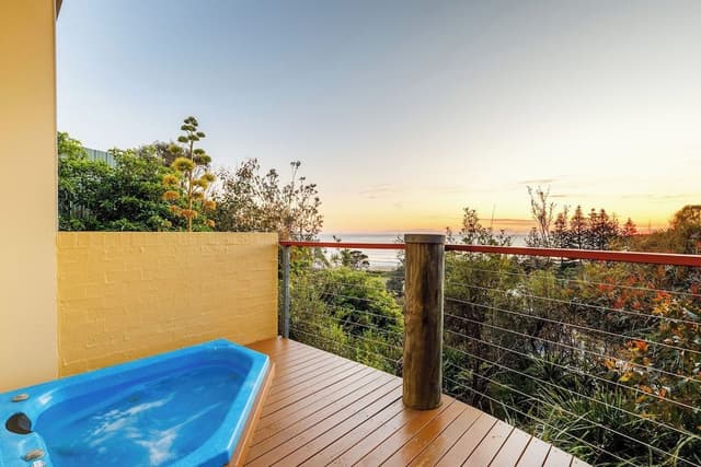 2 Bedroom Ocean View Spa