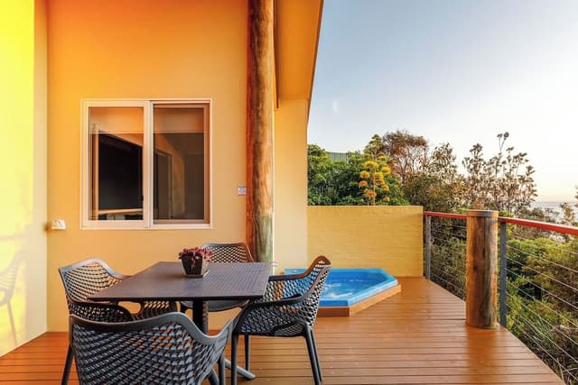 2 Bedroom Ocean View Spa