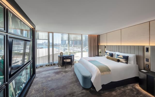Jewel City Suite