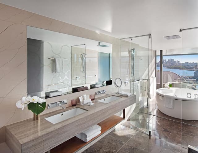 Adored Suite