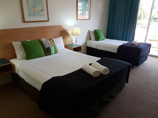 Triple Room