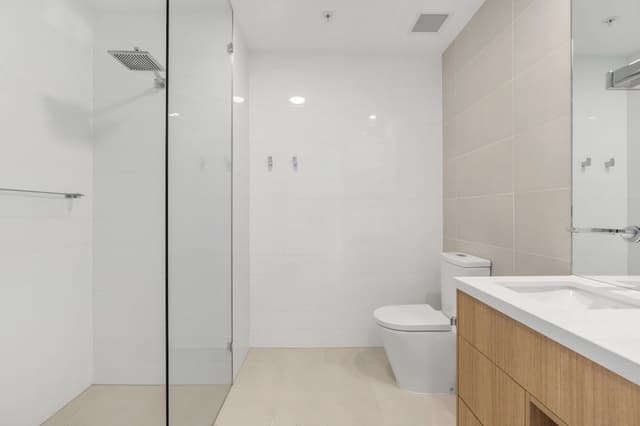 Studio City View Suite Queen