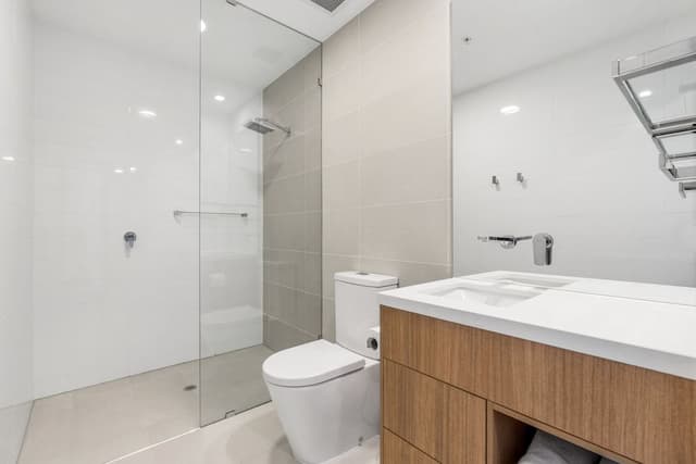 1 Bedroom Suite