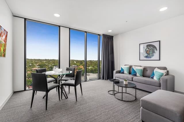 1 Bedroom Suite