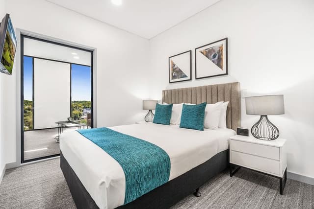 1 Bedroom Suite