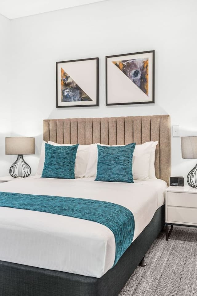 1 Bedroom Suite