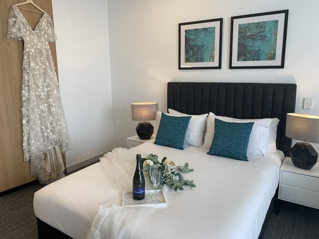 Studio Queen Suite