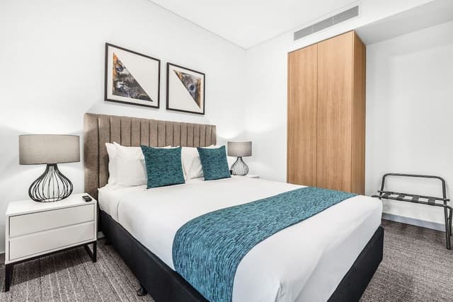 1 Bedroom Suite