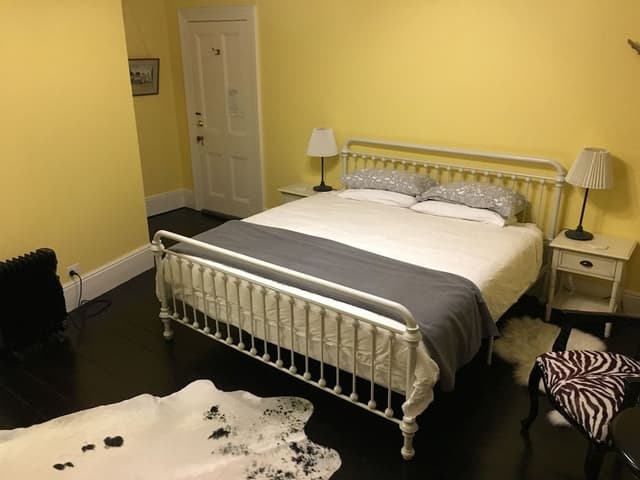 Deluxe Room, 1 King Bed