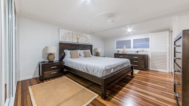 House, 4 Bedrooms