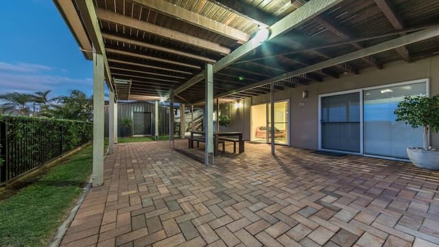 House, 4 Bedrooms