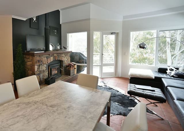 Superior Apartment, 3 Bedrooms, Mountain View, Mountainside