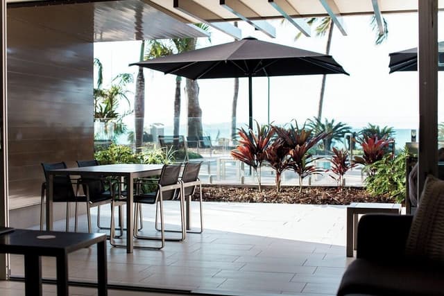 Deluxe One-Bedroom Apartment with Sea View