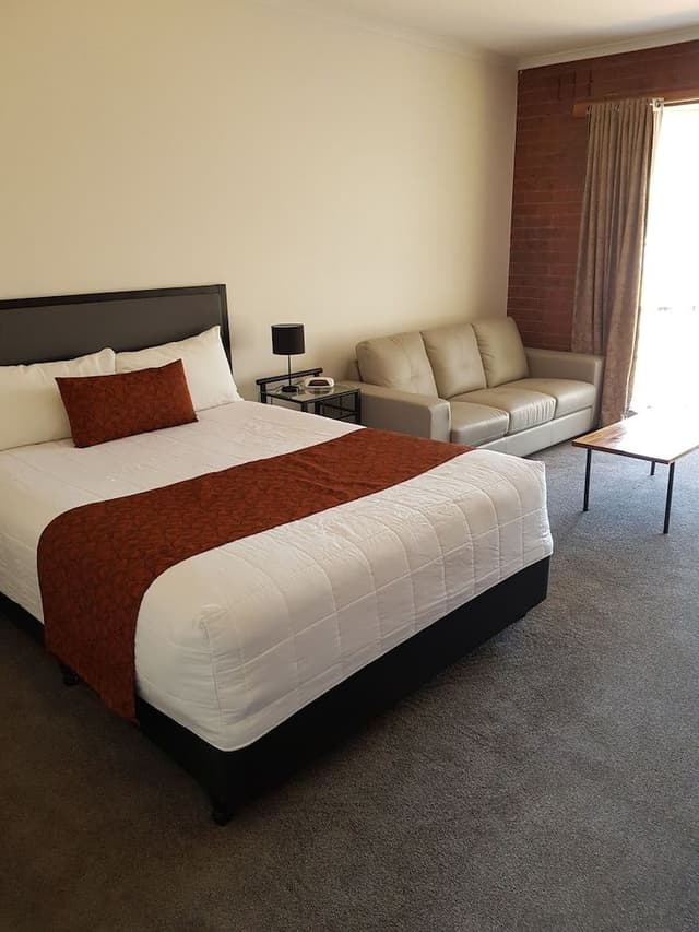 Queen Room