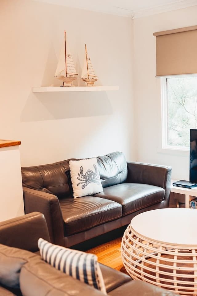 2 Bedroom Apartment (Dundas)