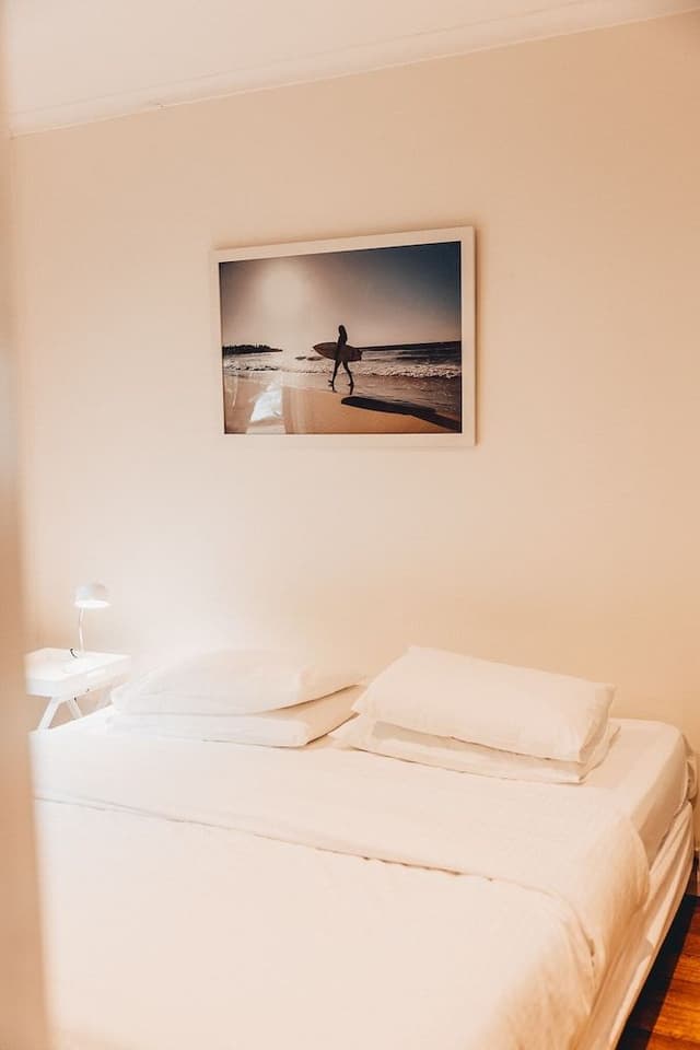 2 Bedroom Apartment (Dundas)