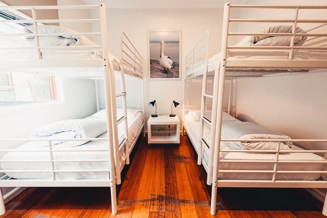 2 Bedroom Apartment (Dundas)