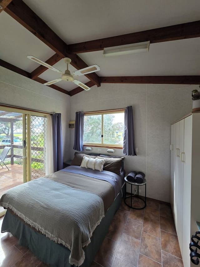 Piccadilly Cottage