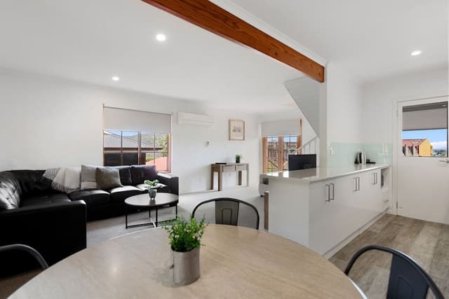 Townhome, 2 Bedrooms