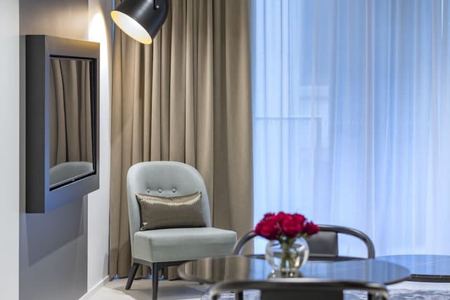 Deluxe Studio Suite