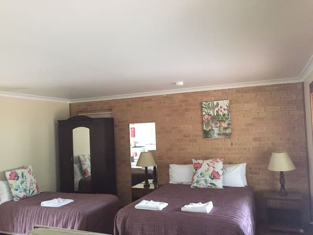 Premier Suite, Fully Self Contained