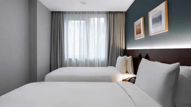 Standard Twin Room