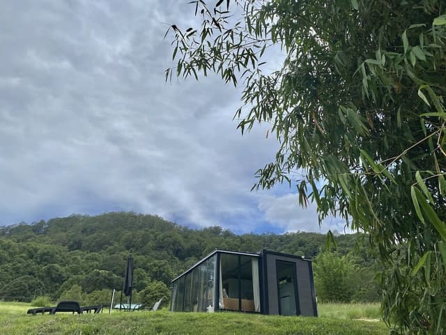 Premier Cabin