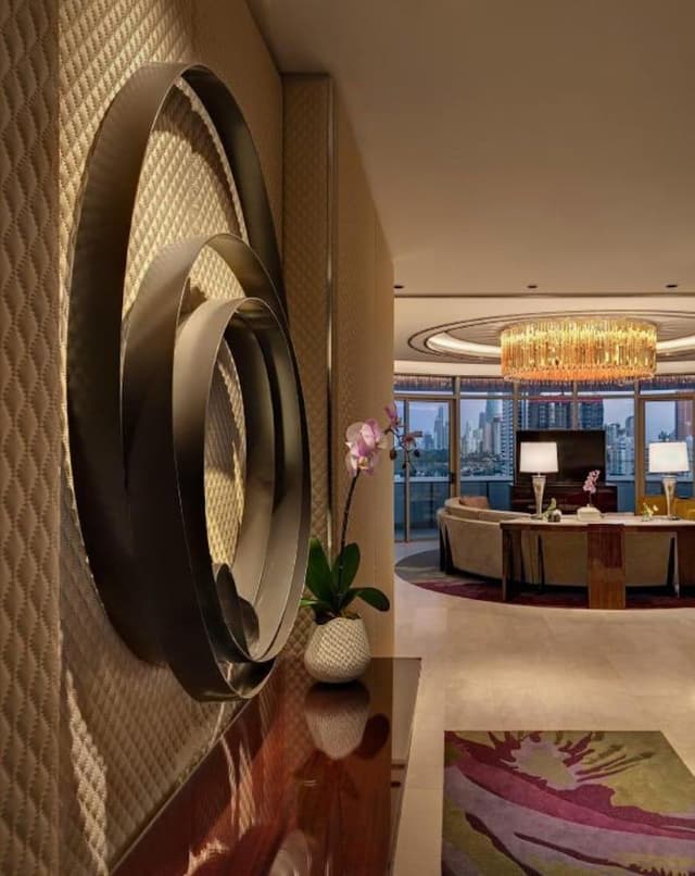 Penthouse Suite