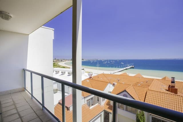 3-Bedroom Ocean View Apartment
