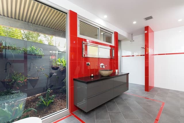 Luxury Studio Suite, 1 King Bed, Bathtub, Mountain View