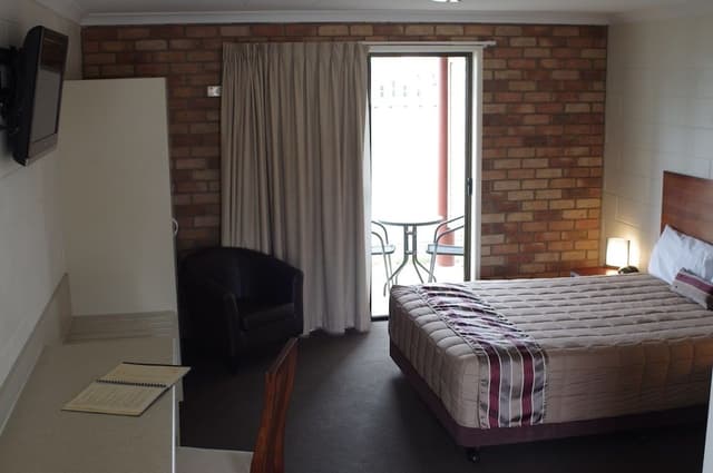 Standard Room, 1 Queen Bed