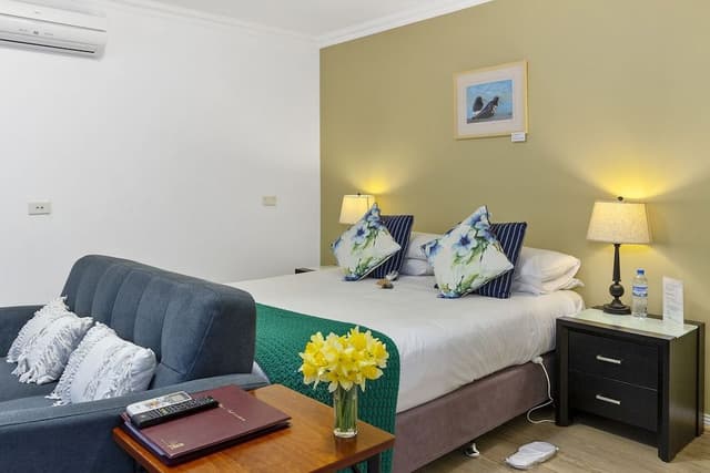 Deluxe Studio Suite, 1 Bedroom, Garden View