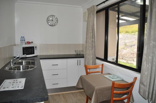 Deluxe Studio Suite, 1 Bedroom, Garden View