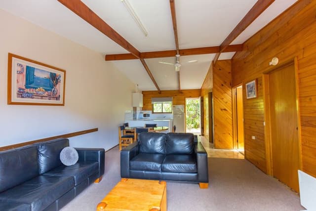 Cabin 9 (Flat)