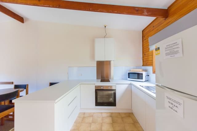 Cabin 9 (Flat)