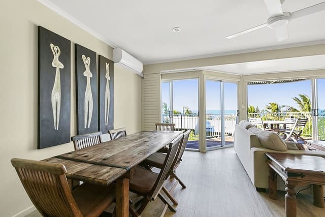 3 Bedroom Expansive Ocean Views