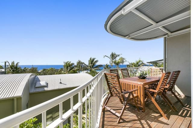 3 Bedroom Expansive Ocean Views