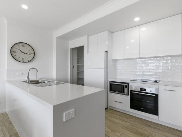 3 Bedroom Expansive Ocean Views