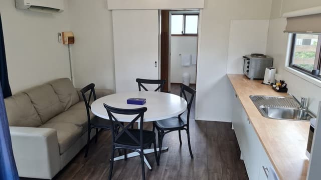 Economy Studio Cabin - Pet Friendly