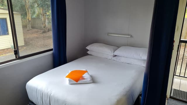 Economy Studio Cabin - Pet Friendly